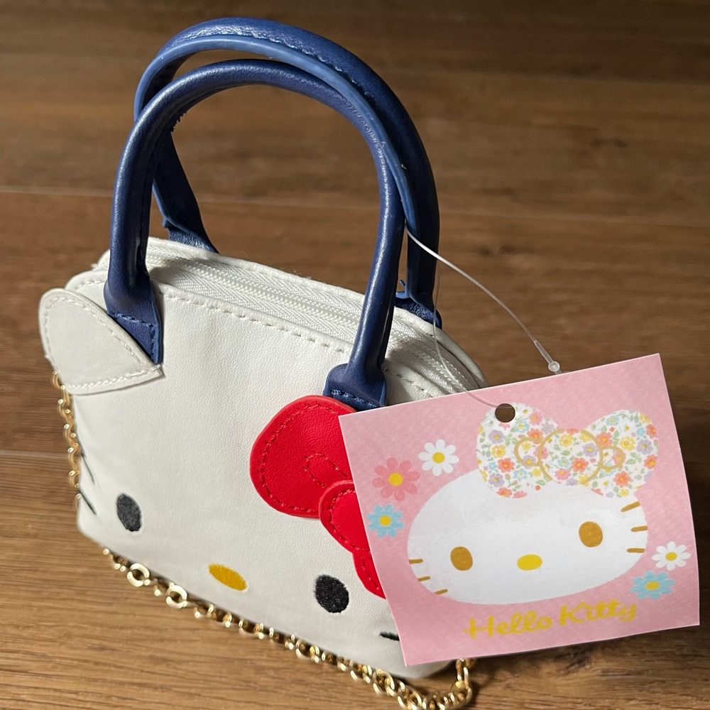 HELLO KITTY-NWT Mini Faux Leather Handbag - Picture 12 of 12